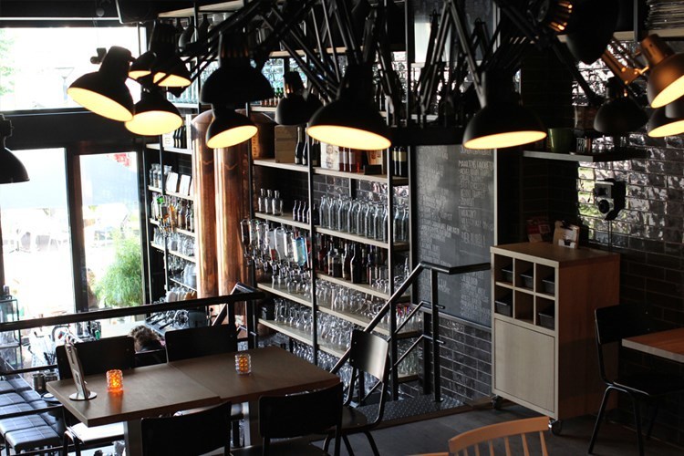 Eet & Drinkcafé De Nieuwe Wereld