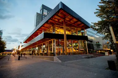 Circl Restaurant & Rooftopbar