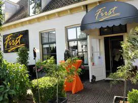 Restaurant First