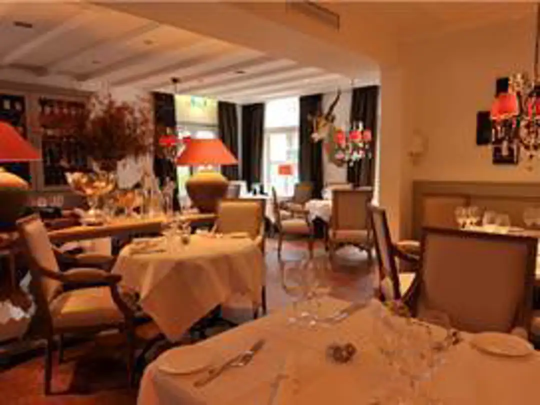 Restaurant First