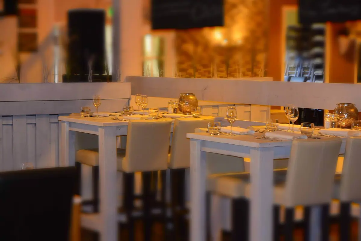 Bar|Restaurant|Partycentrum Tout le Monde logo