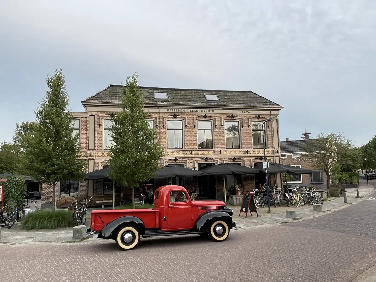 Grand Cafe it Reade Hynder